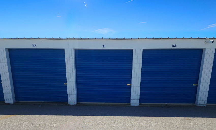 Secure self storage affordable IN 46360